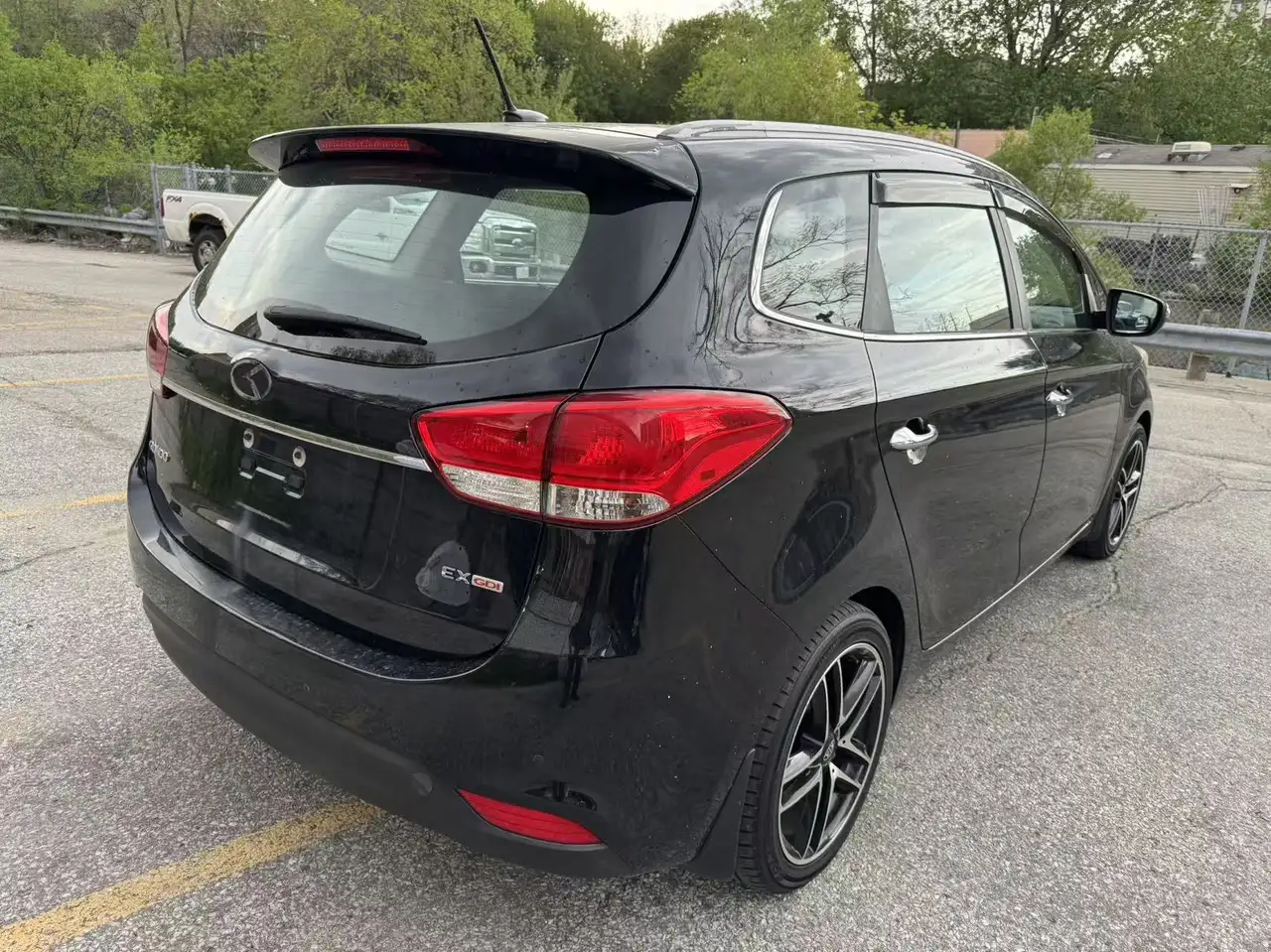 Kia Rondo fotografie Kia Rondo