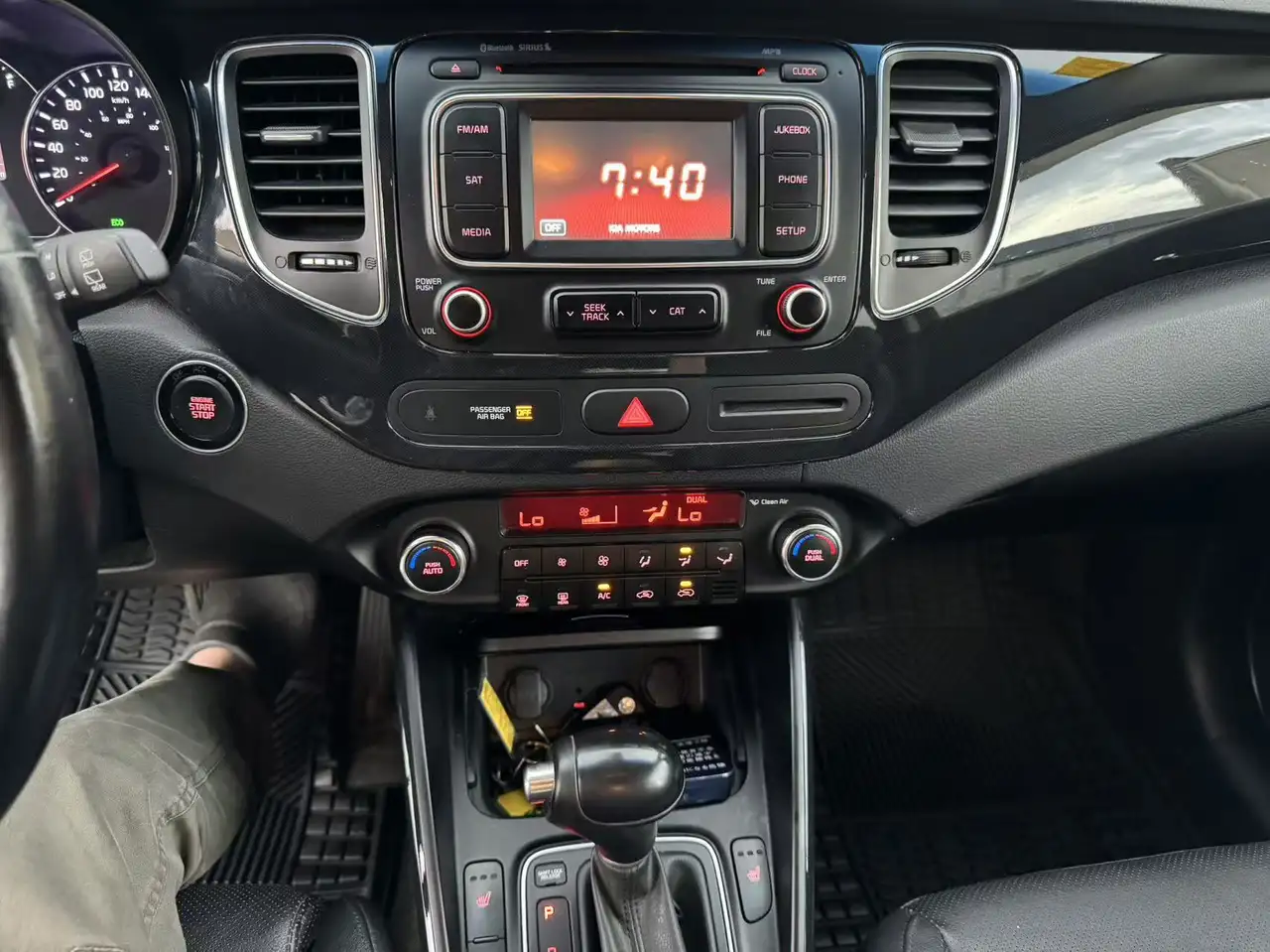 Kia Rondo fotografie Kia Rondo
