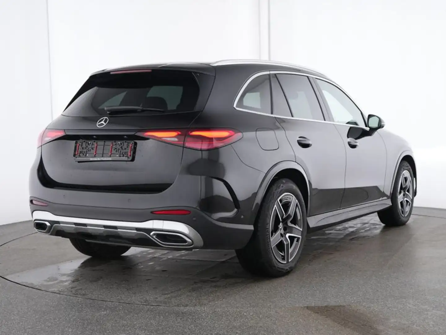 Mercedes-Benz GLC 300 4M AMG-Sport/LED/360/Pano/AHK/Totw/Distr Schwarz - 2