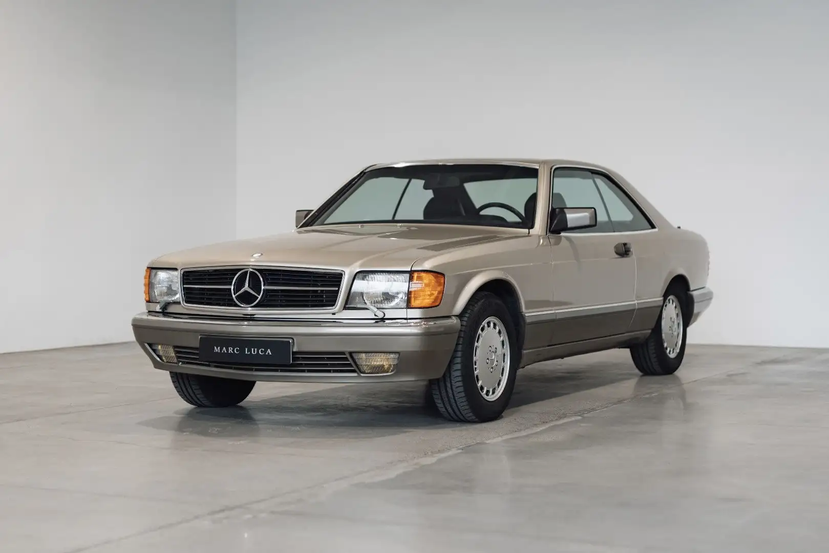 Mercedes-Benz 560 SEC  original 24.450 km Reiserechner Zilver - 2