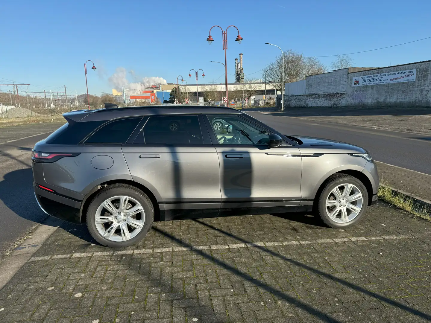 Land Rover Range Rover Velar Velar 2.0 TD4 R-Dynamic Grijs - 1