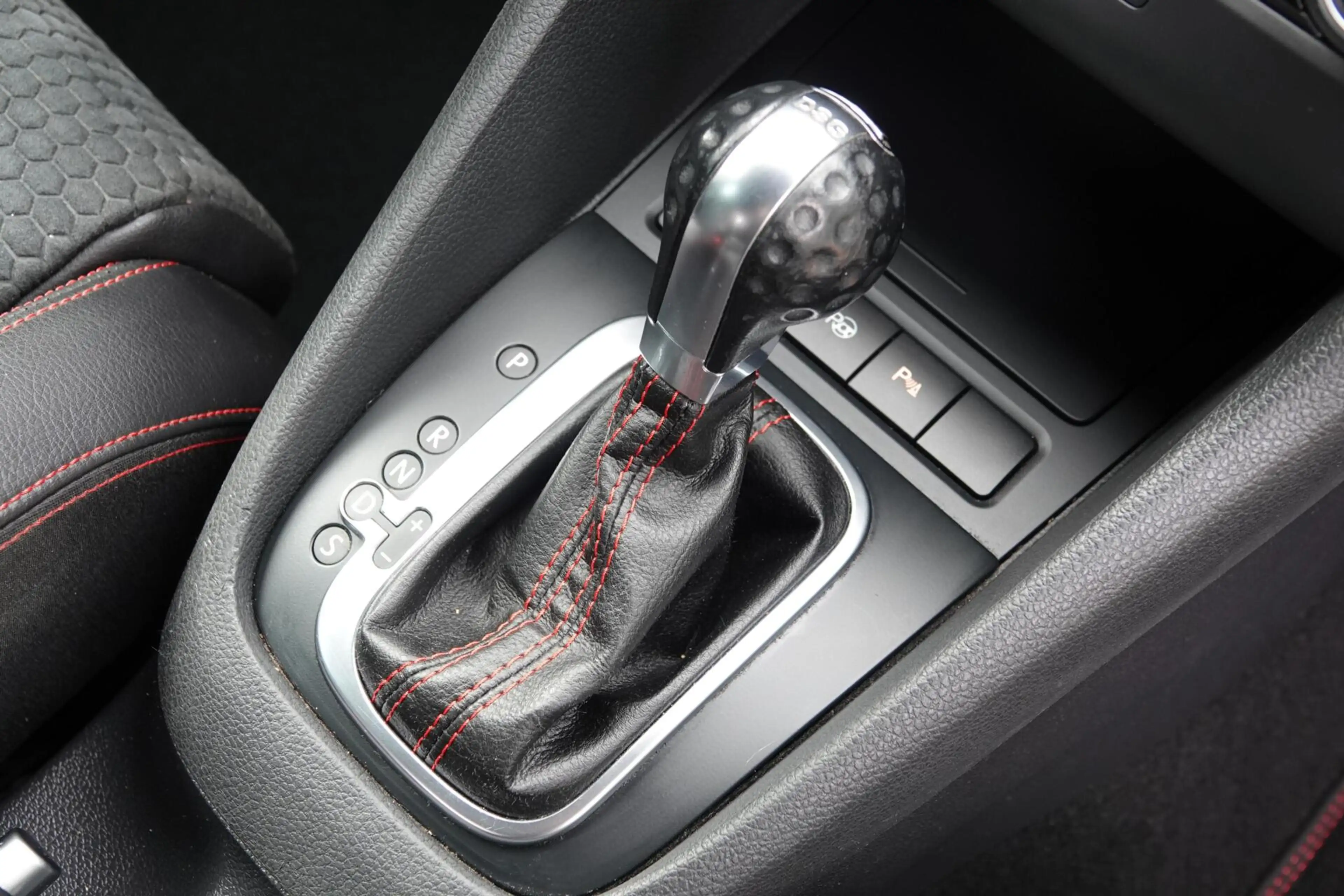 Volkswagen Golf GTI 2.0 Edition 35 TREKHAAK CAMERA DYNAUDIO — photo 5