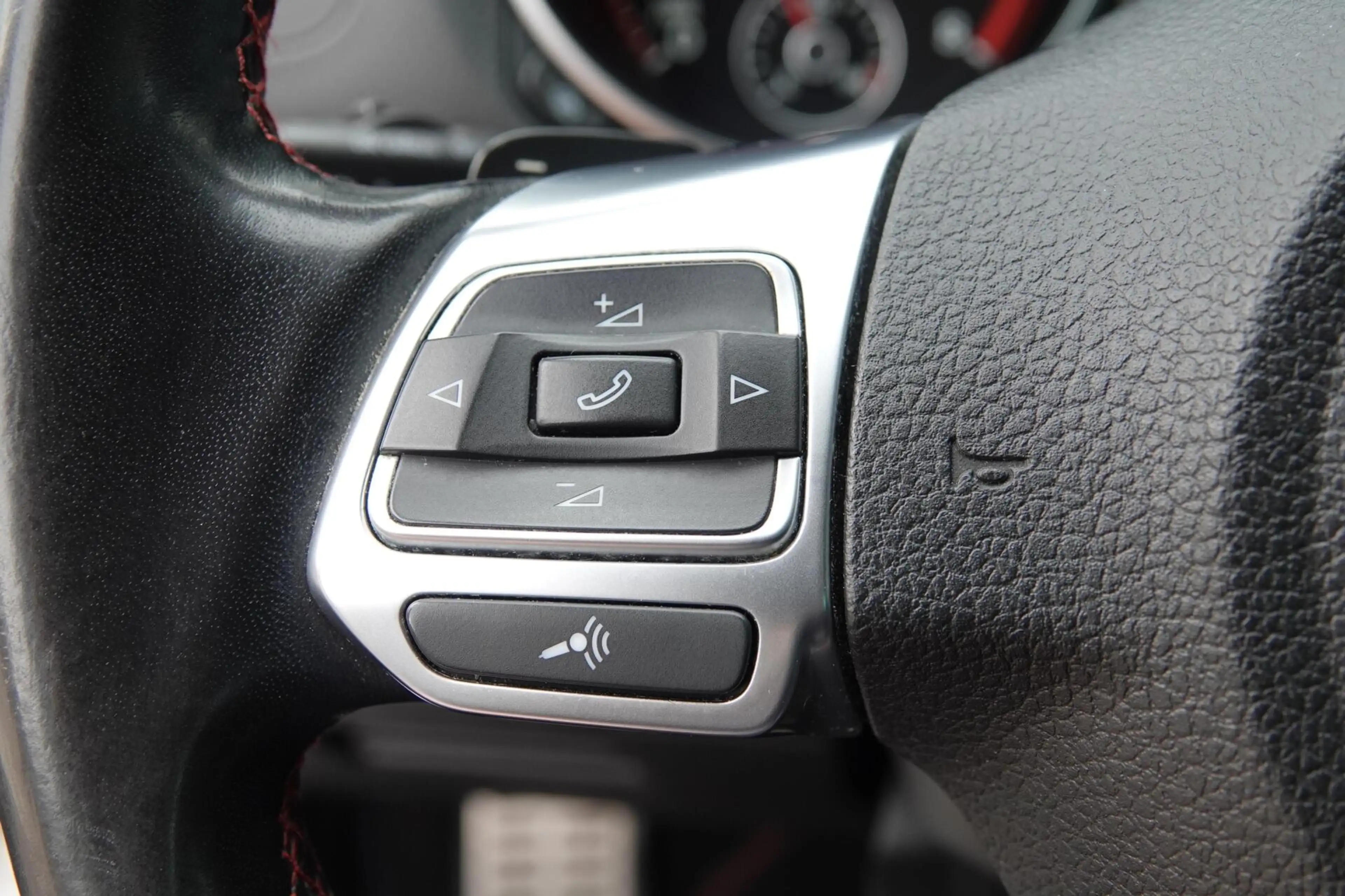 Volkswagen Golf GTI 2.0 Edition 35 TREKHAAK CAMERA DYNAUDIO — photo 20