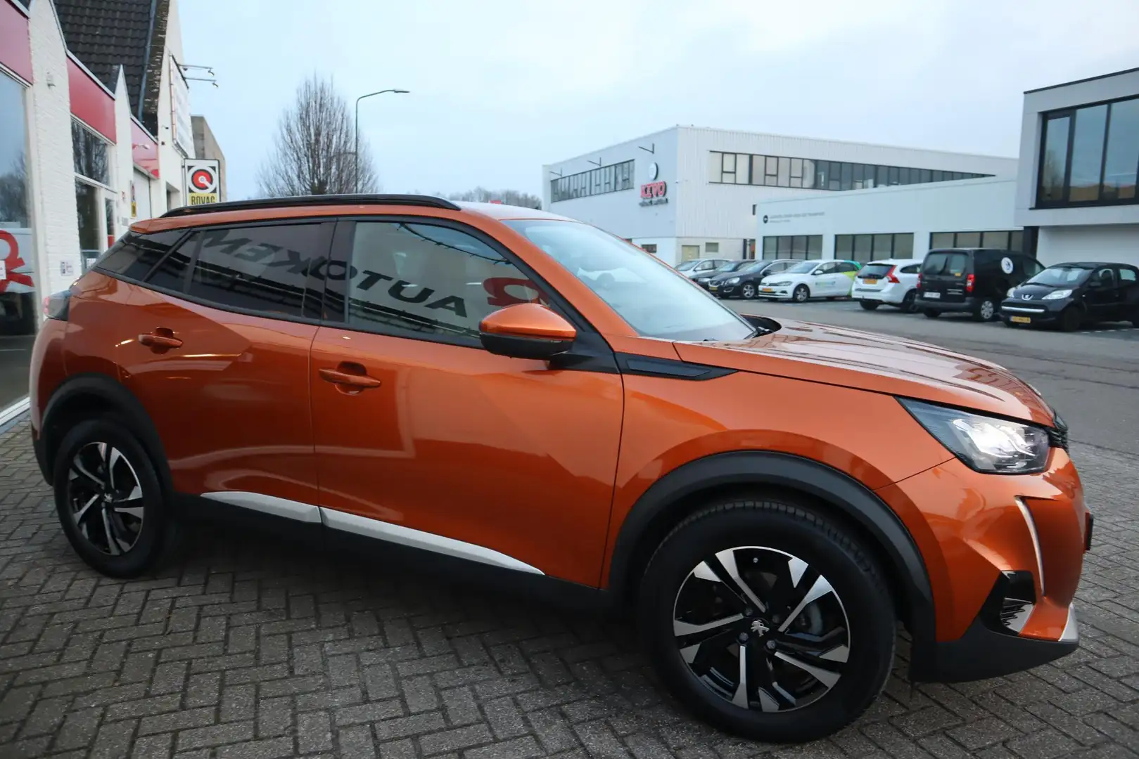 Peugeot 2008 1.2 PT ALLURE-PACK 130PK ADAPTIVE|DIGITAAL DASH|CA Arancione - 2