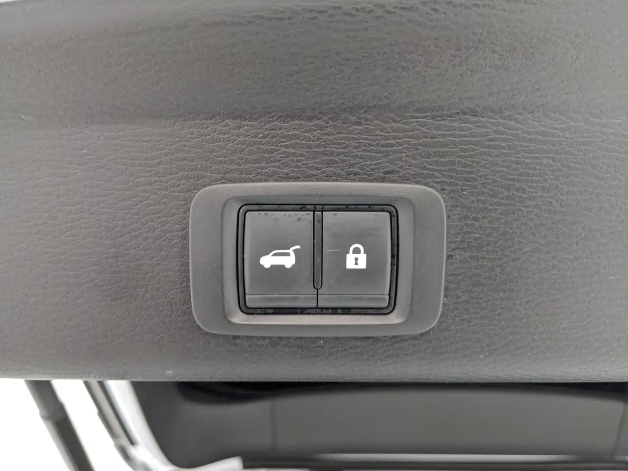 Mitsubishi Outlander снимка Mitsubishi Outlander