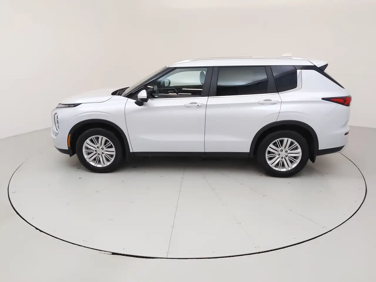 Mitsubishi Outlander снимка Mitsubishi Outlander