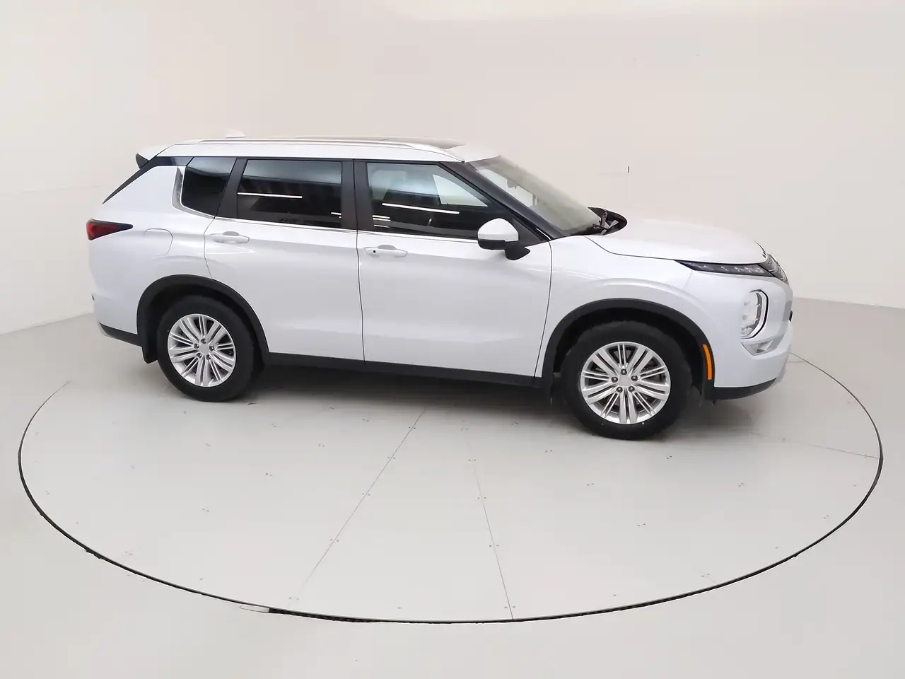 Mitsubishi Outlander снимка Mitsubishi Outlander