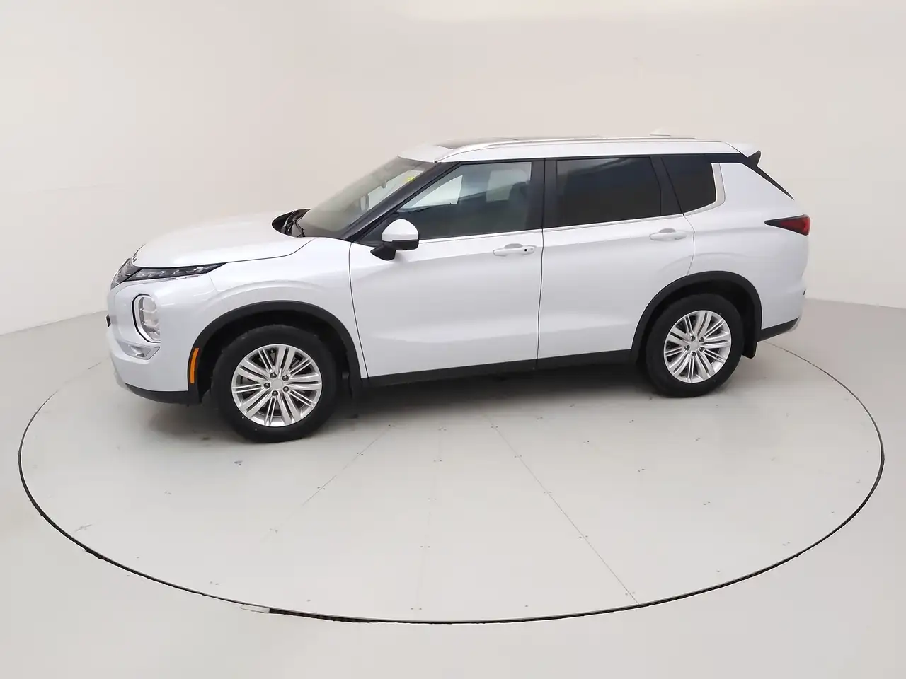 Mitsubishi Outlander снимка Mitsubishi Outlander