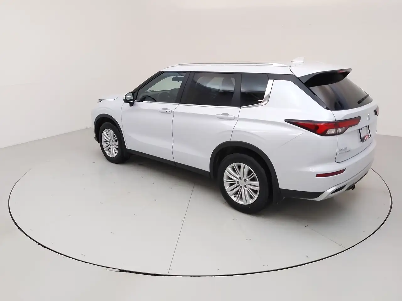 Mitsubishi Outlander снимка Mitsubishi Outlander