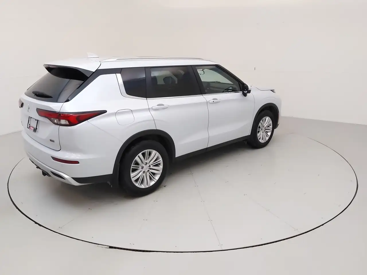 Mitsubishi Outlander снимка Mitsubishi Outlander