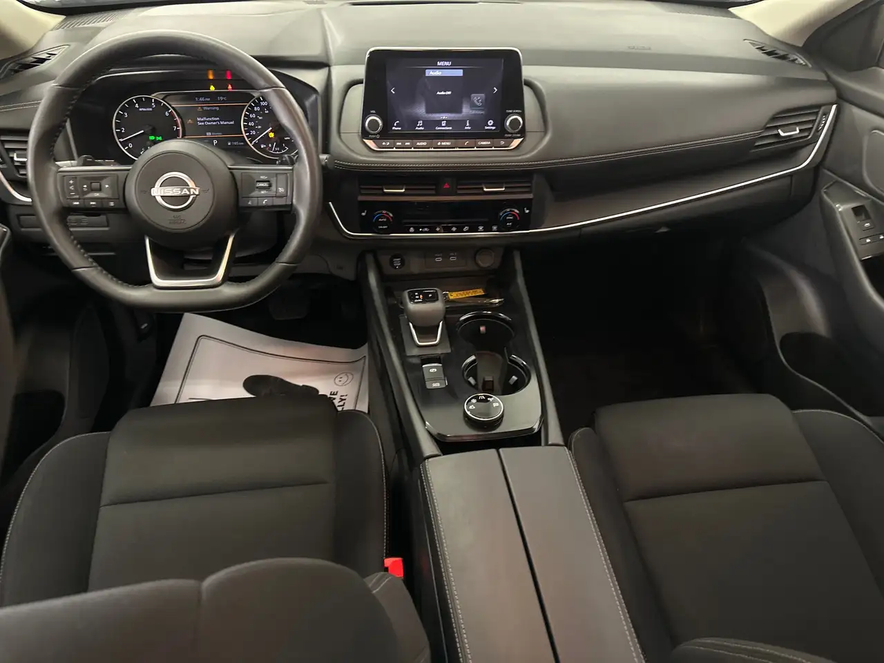 Nissan Rogue снимка Nissan Rogue