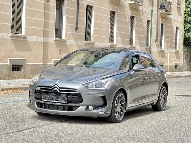 DS Automobiles DS 5 1.6 THP 200cv Sport Chic "STRAFULL-KM CERTIFICATI-PELLE NAPPA CLUB SPORT-MASSAGGIO-HI FI DENON-HUD-CERCHI 19-TETTO PANO"