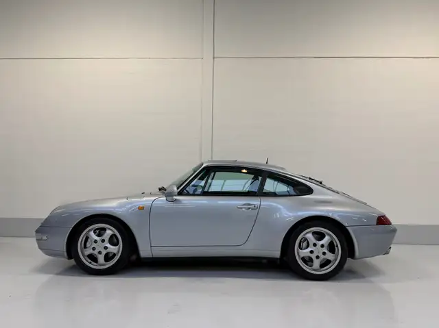 Porsche 993 911 Carrera 4