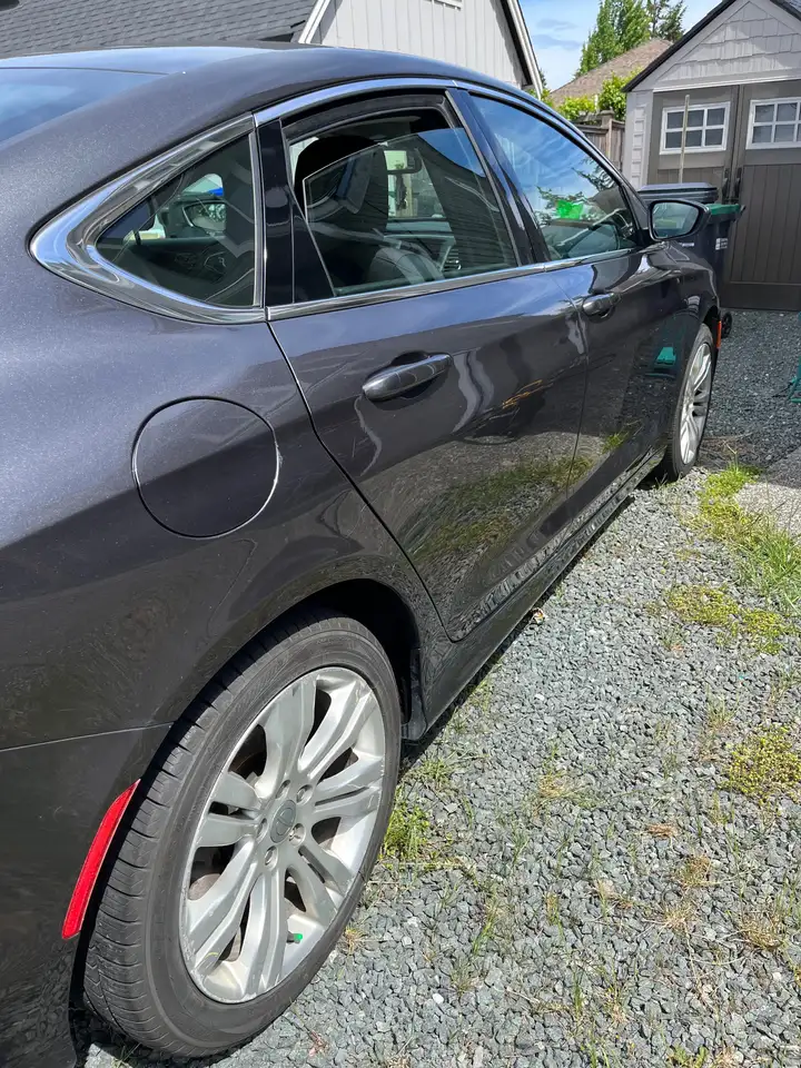 Chrysler 200 снимка Chrysler 200