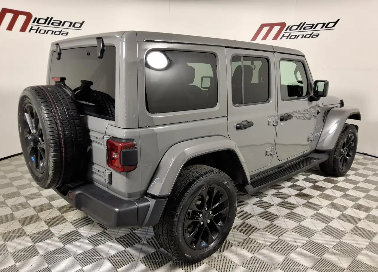 Jeep Wrangler снимка Jeep Wrangler