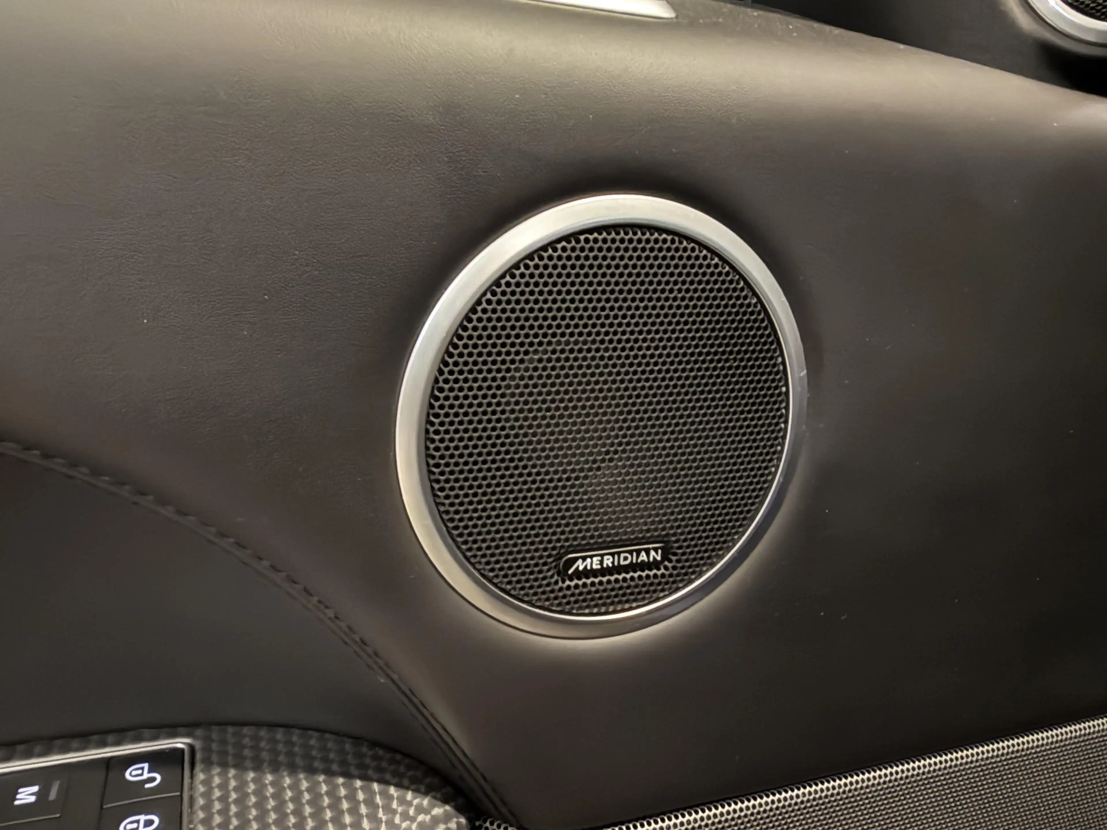 Land Rover Range Rover Sport P400 HST — photo 13