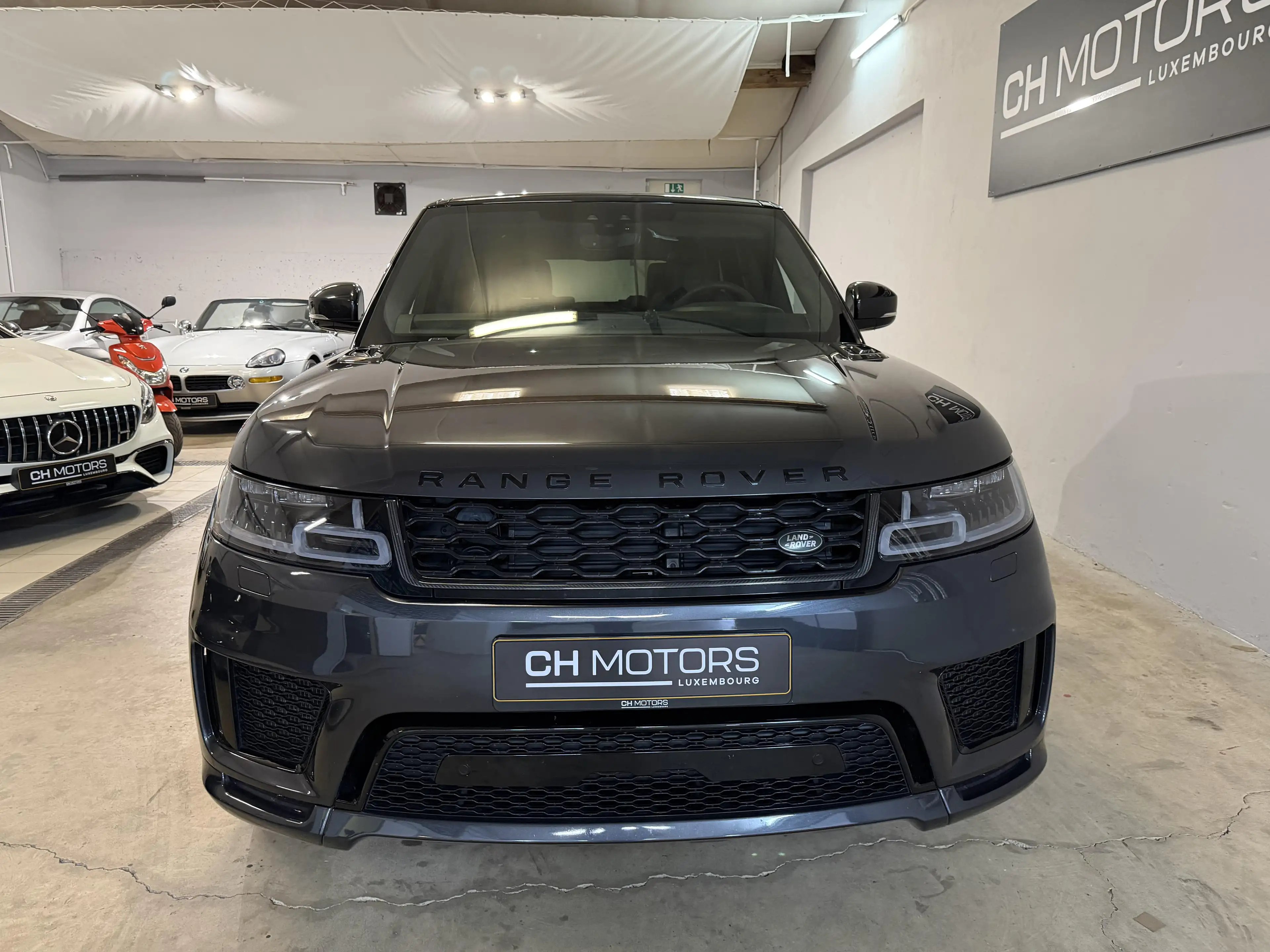 Land Rover Range Rover Sport P400 HST — photo 2