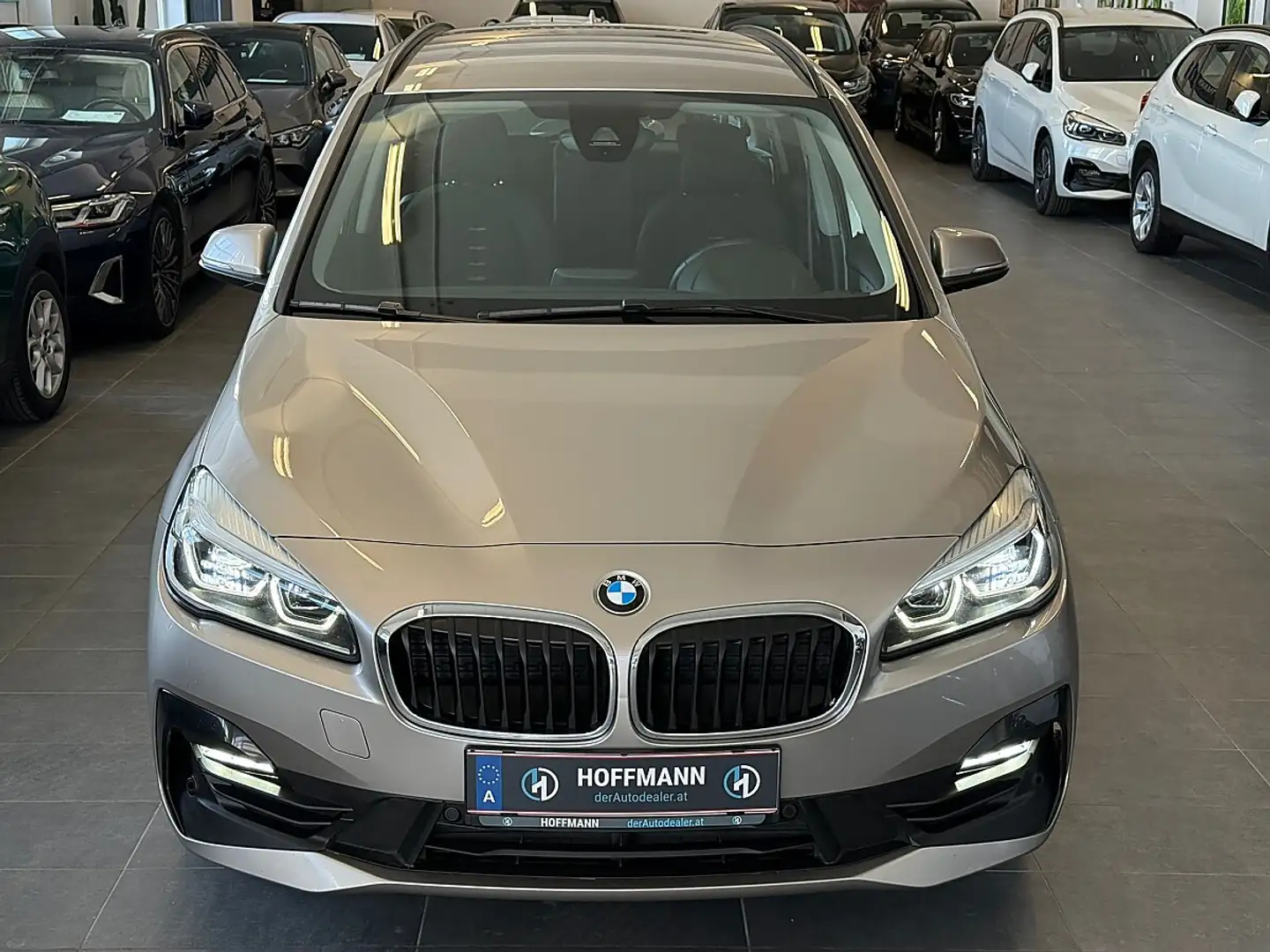 BMW 216 d Gran Tourer Aut. 7-Sitzer, AHK, Sportsitze, Navi Beige - 2