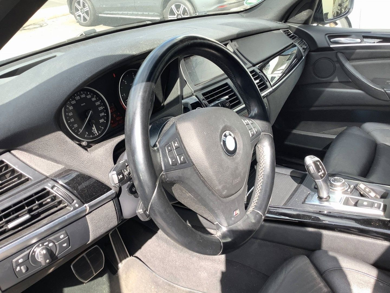 BMW X5 xDrive 40 d M Sportpaket Head-up Keylees Pano — photo 11