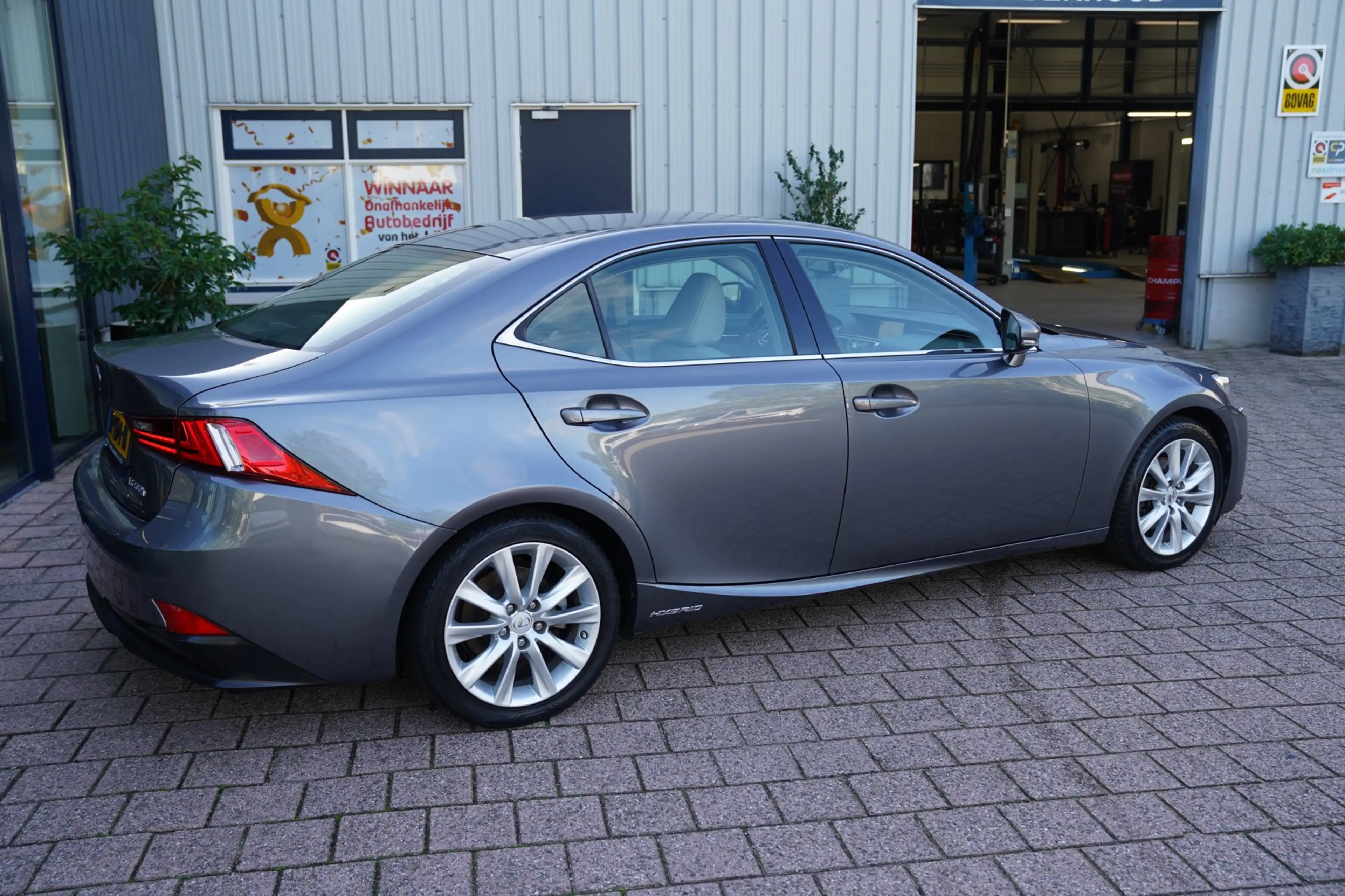 Lexus IS 300 300h Hybrid|Prijs incl. 12 mnd garantie| Automaat — photo 6