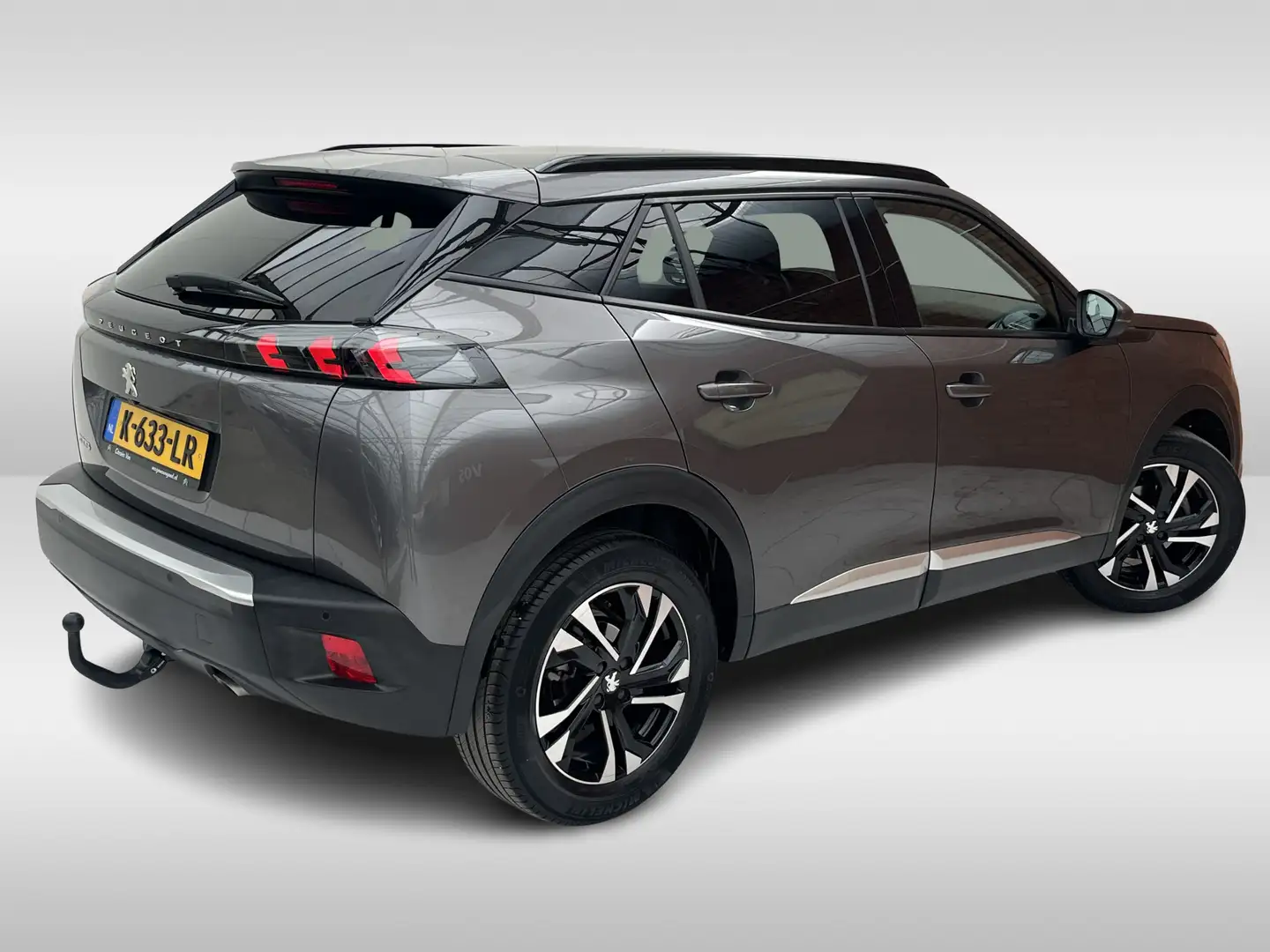Peugeot 2008 PureTech 100 Allure | Trekhaak | Keyless | Carplay Gris - 2