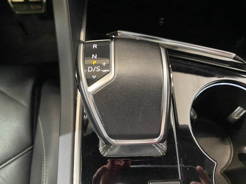 Volkswagen Touareg V6 3.0 TDI 4Motion Automatik R-Line — photo 8