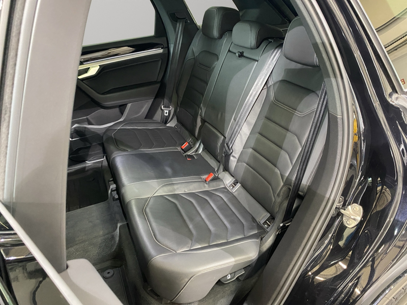 Volkswagen Touareg V6 3.0 TDI 4Motion Automatik R-Line — photo 9