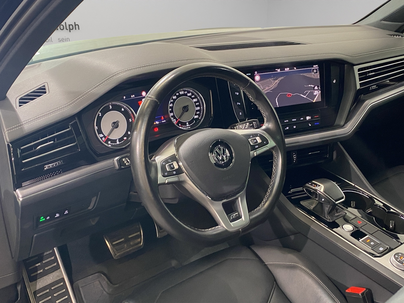 Volkswagen Touareg V6 3.0 TDI 4Motion Automatik R-Line — photo 4