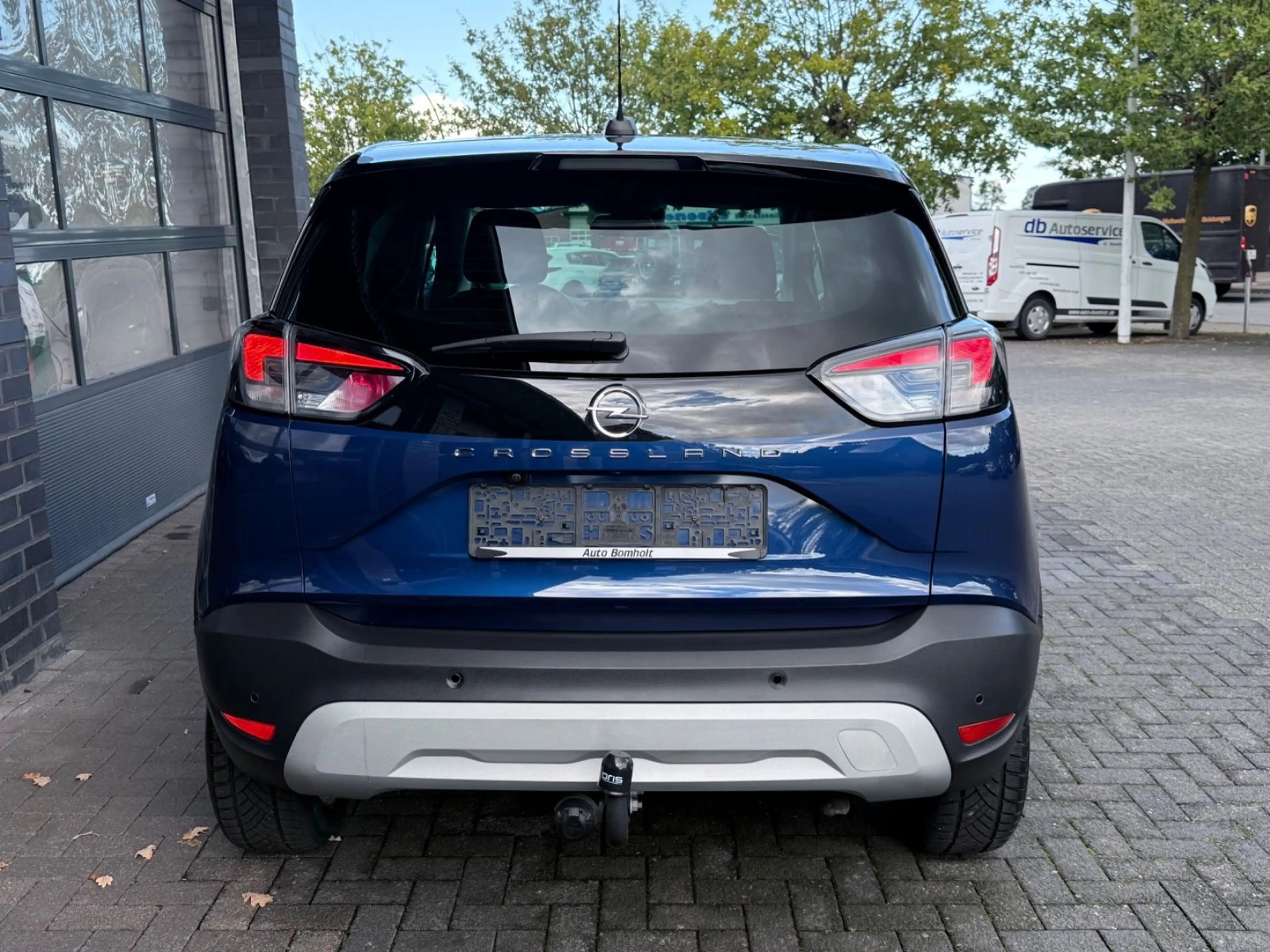 Opel Crossland X Elegance — photo 8