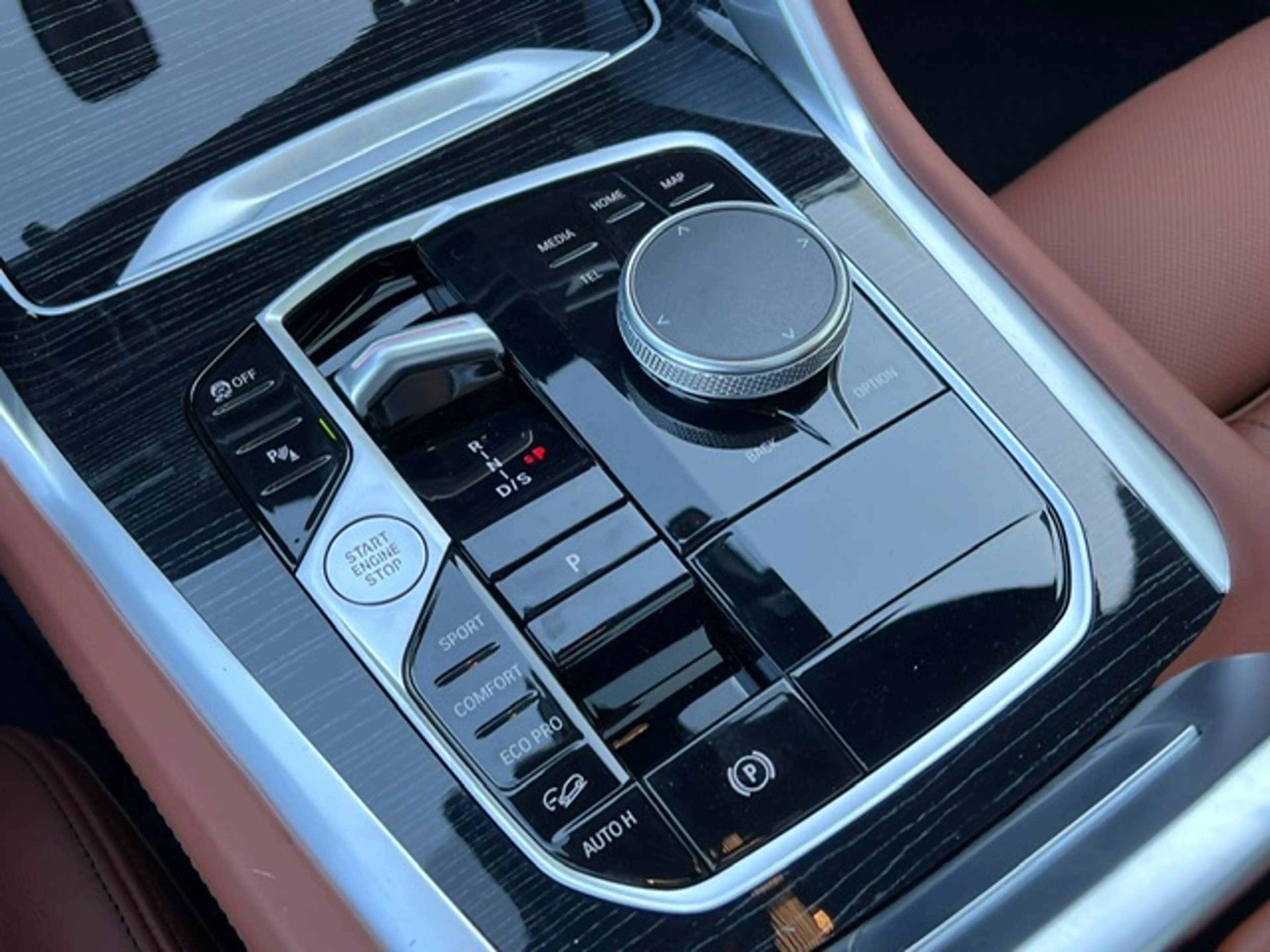 BMW X6 M60i xDrive/22"/M-SPORT+INNOVATION+TRAVEL P/GESTIK — photo 14