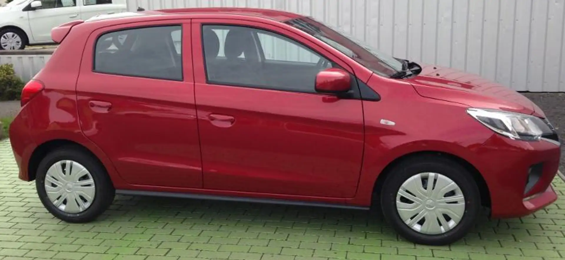 Mitsubishi Space Star Select 1.2 MIVEC 5-Gang Rot - 2