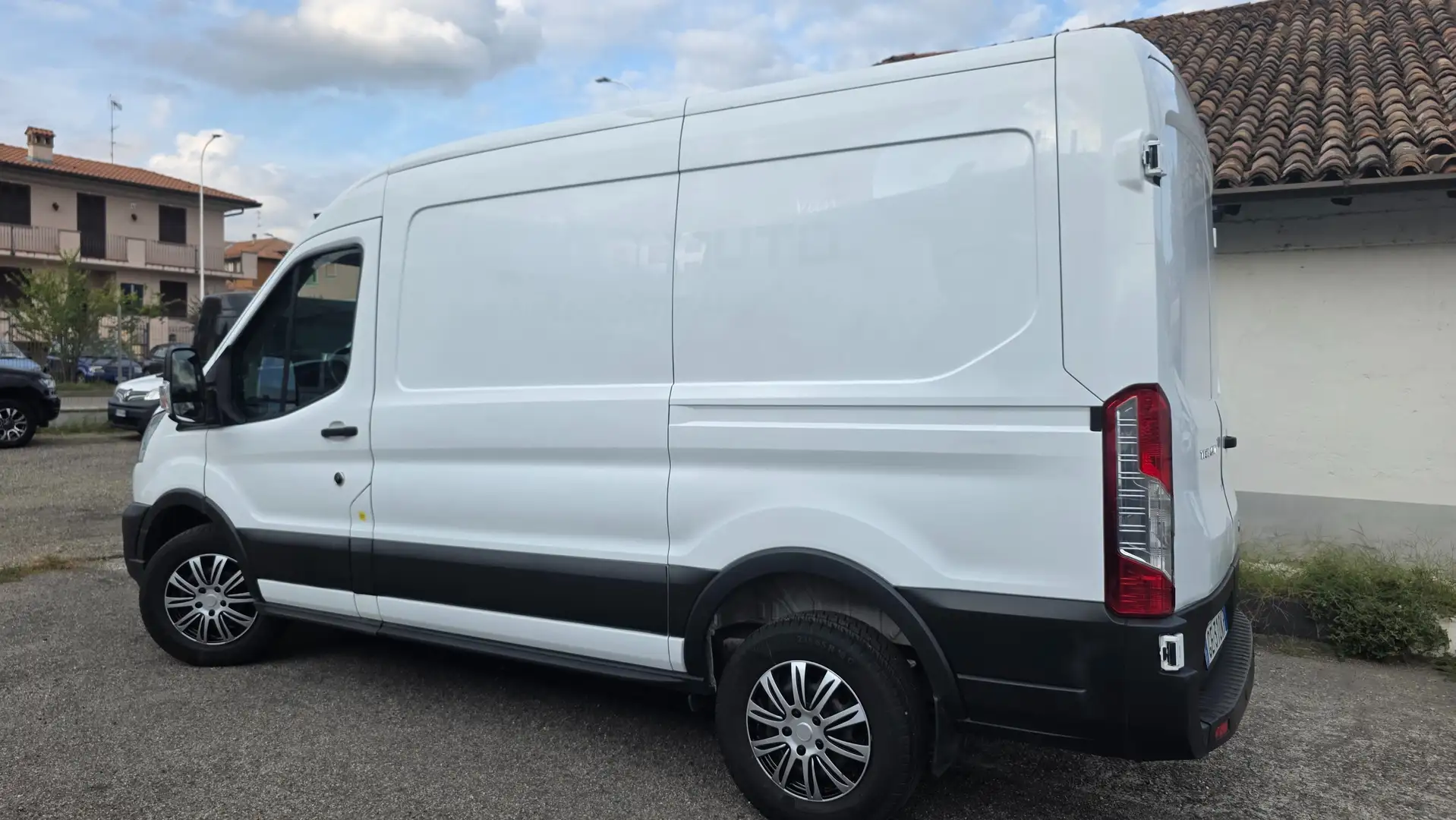Ford Transit 330 2.0TDCi EcoBlue 170CV PM-TM Furgone Trend L2H2 Blanc - 2