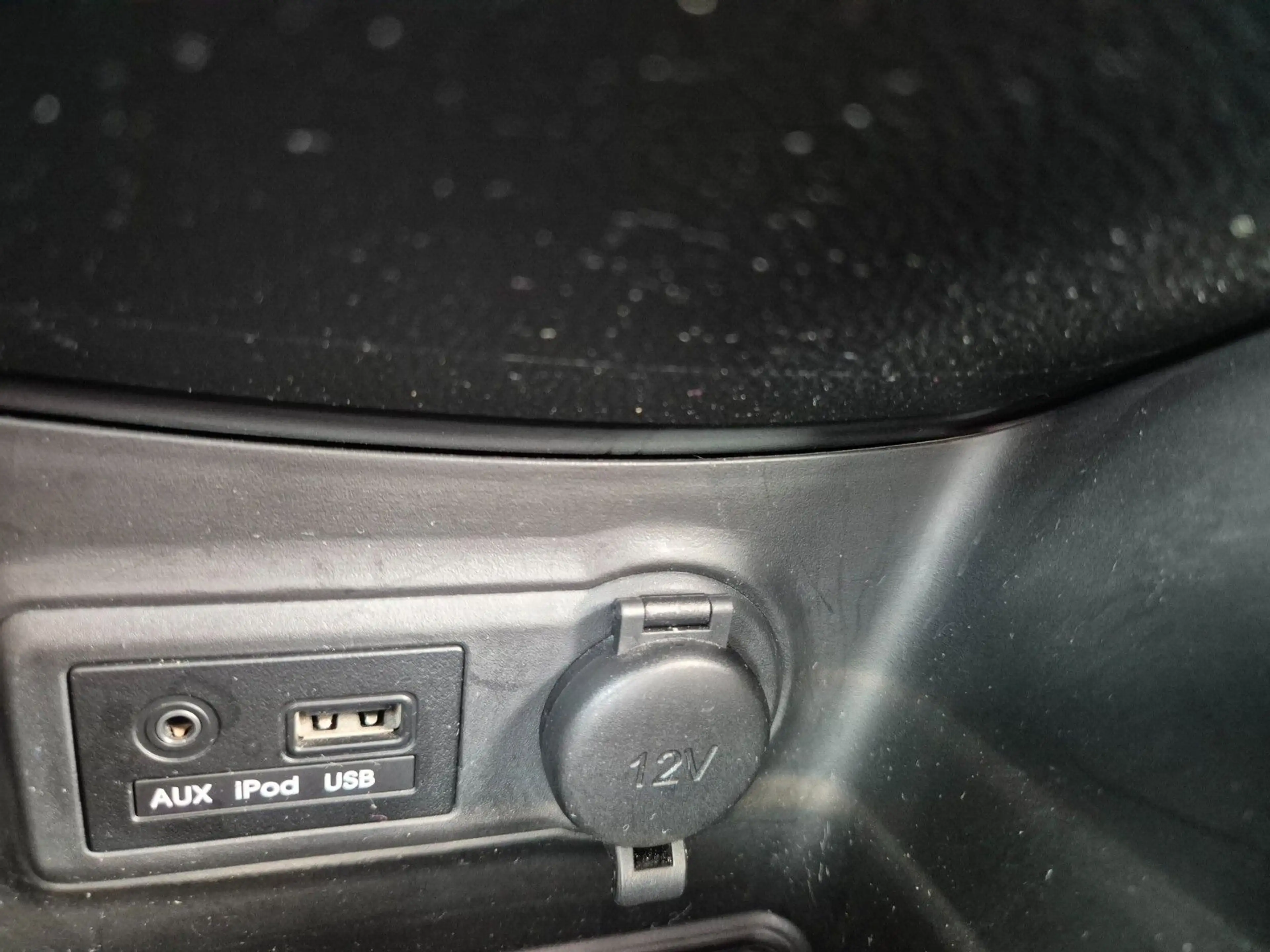 Hyundai iX20 1.4 -- SCHECKHEFT -- ANHÄNGERKUPPLUNG -- — photo 12