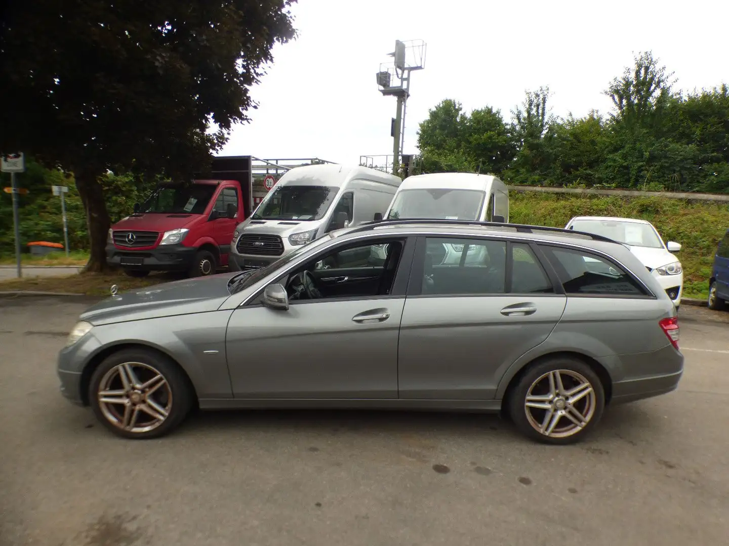 Mercedes-Benz C 200 C -Klasse T-Modell *KAM*AHK*NAVI* Silber - 2