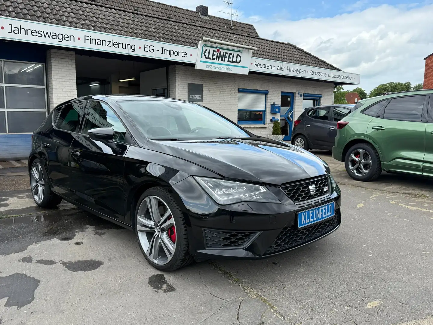 SEAT Leon 2.0 TSI DSG "Cupra 265" LED-Navi-PDC-Sitzhzg.-C... Zwart - 2