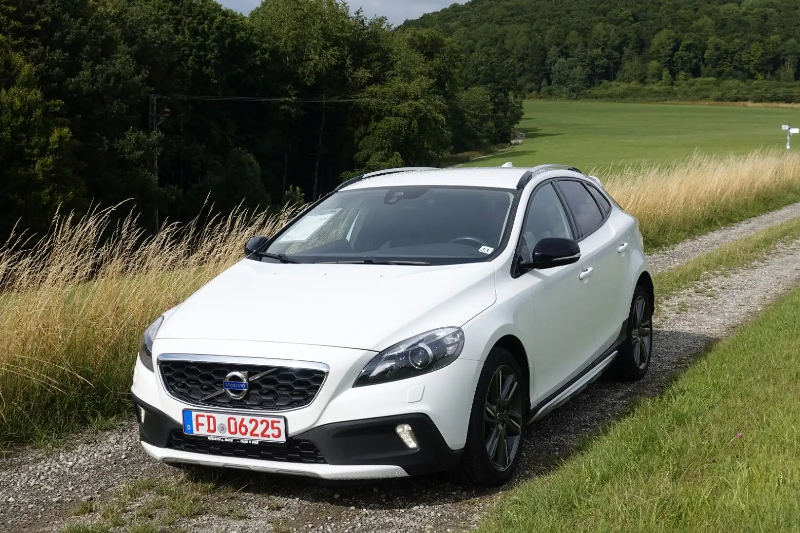 Volvo V40 Cross Country You! / Design Paket Weiß - 1