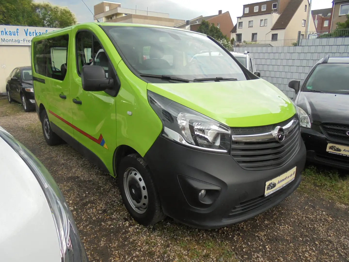 Opel Vivaro 1.6 CDTI L1H1 DPF,2,7t,6-Sitze,Klima,1-Hand!!! Yeşil - 1