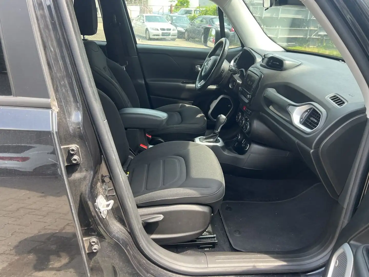 Jeep Renegade 2.0 M-Jet Limited 4WD Schwarz - 2