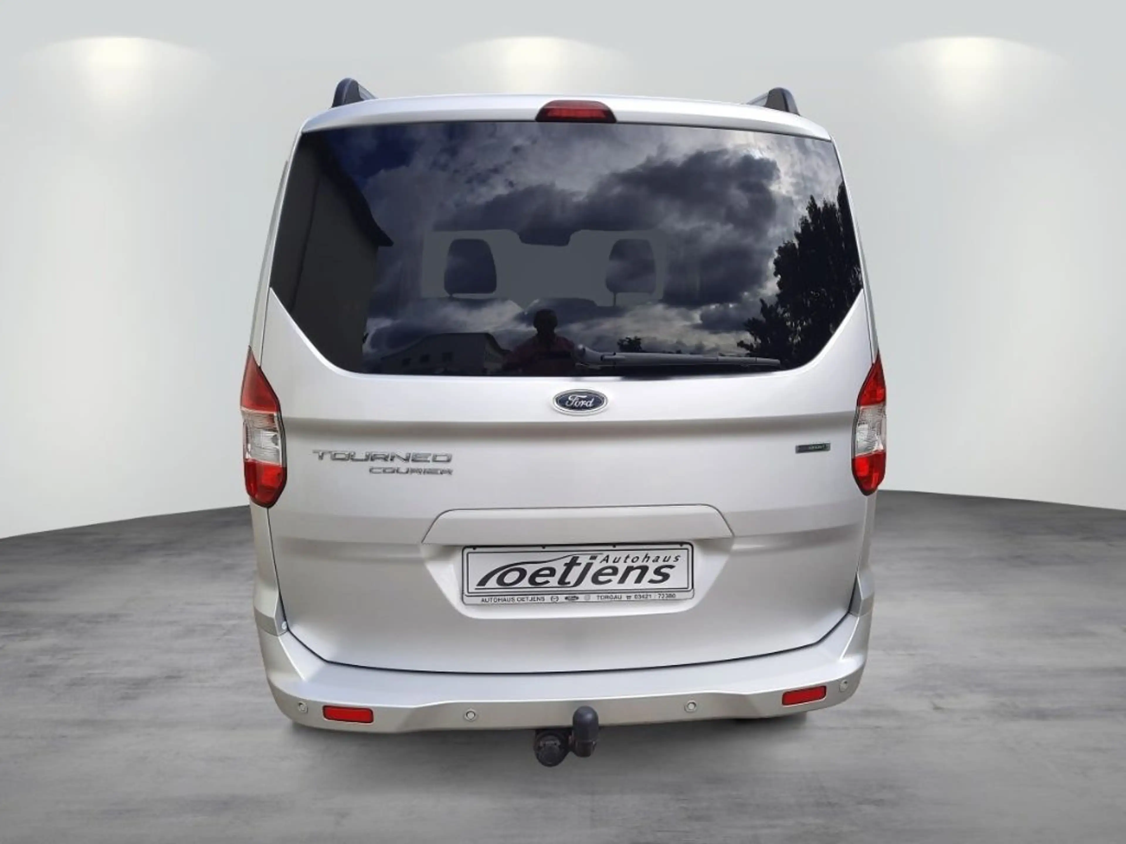 Ford Tourneo Courier 1.0 EcoBoost Titanium AHZV — photo 6