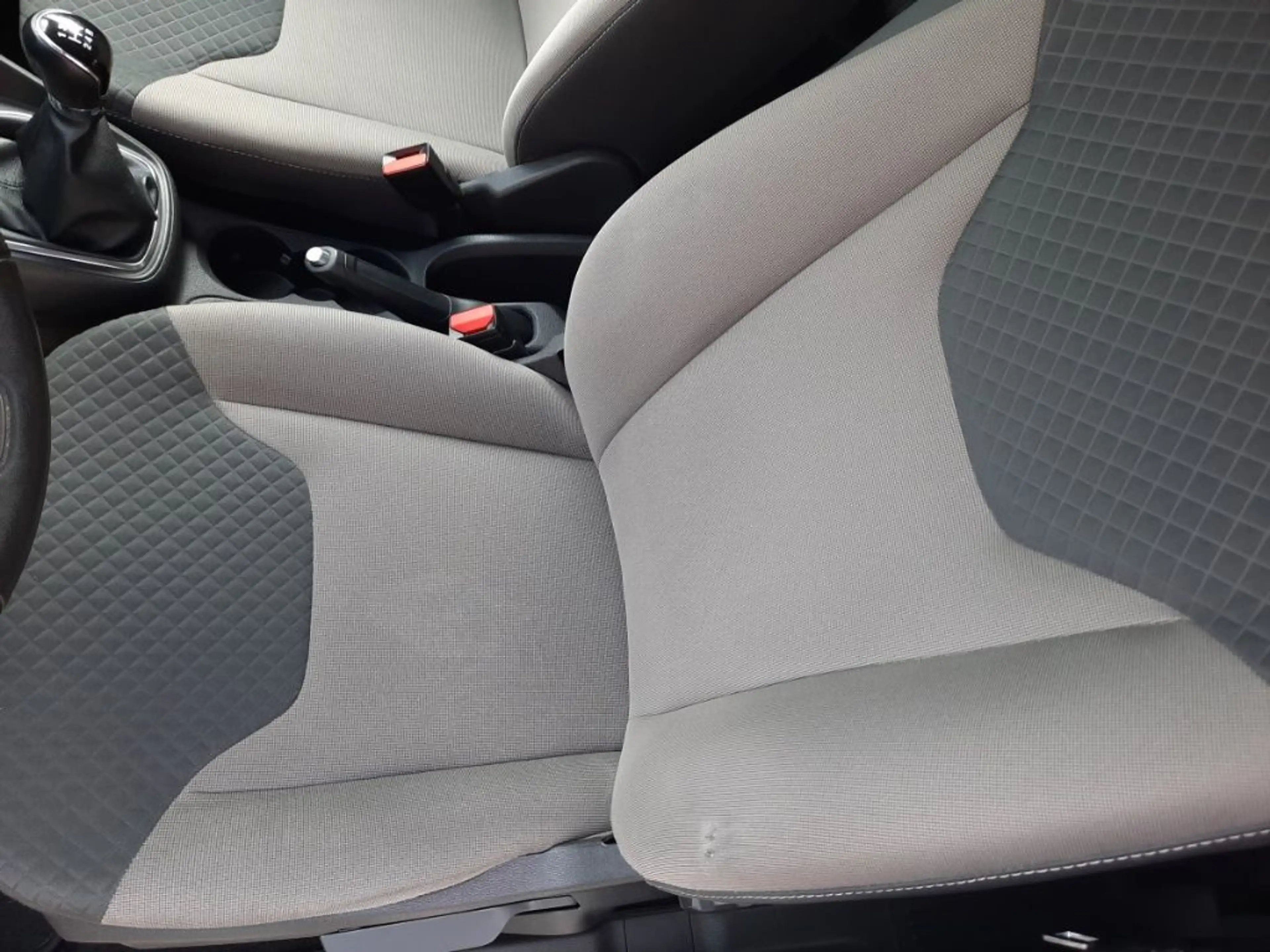 Ford Tourneo Courier 1.0 EcoBoost Titanium AHZV — photo 13