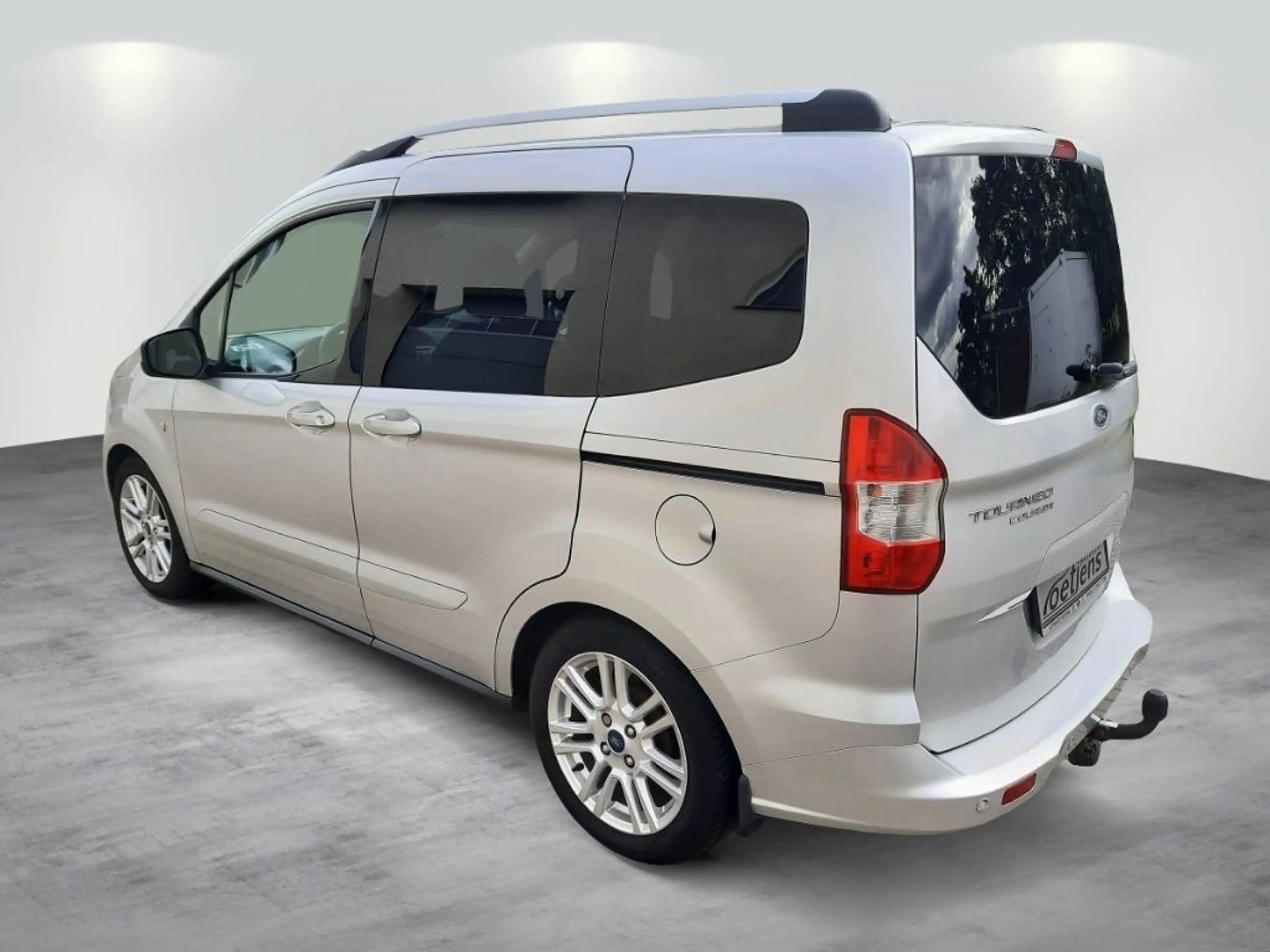Ford Tourneo Courier 1.0 EcoBoost Titanium AHZV — photo 5
