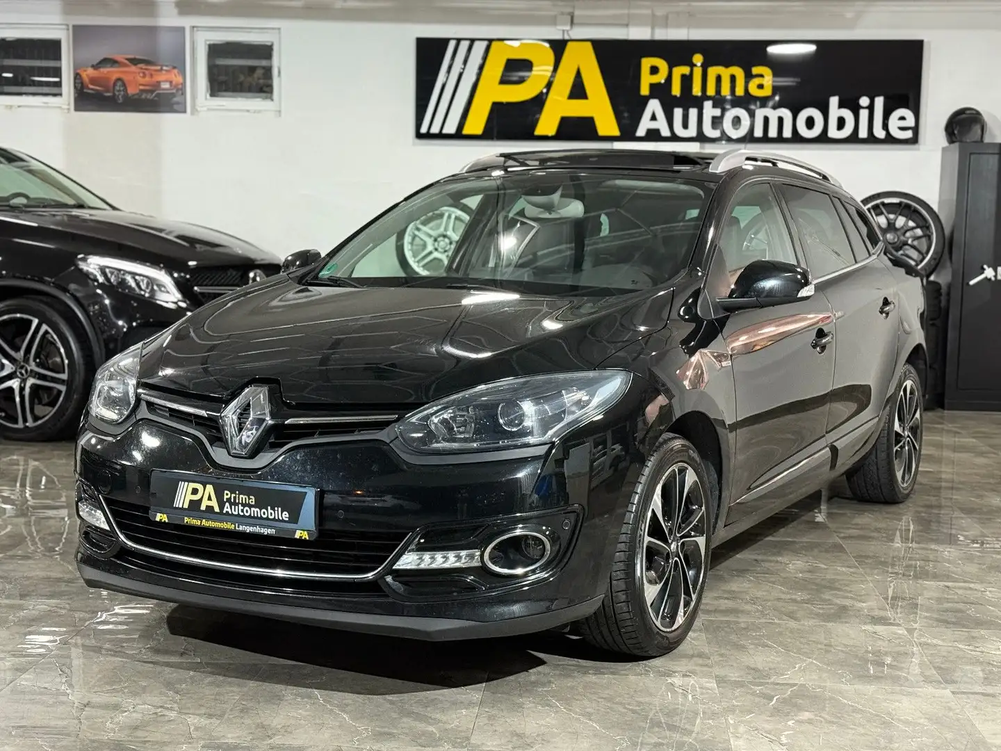 Renault Megane III 1,2 TCe Grandtour BOSE Edition 2.Hand Schwarz - 1