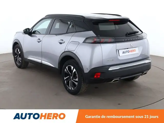 Peugeot 2008 view 4