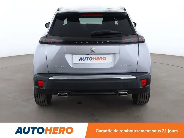 Peugeot 2008 view 5