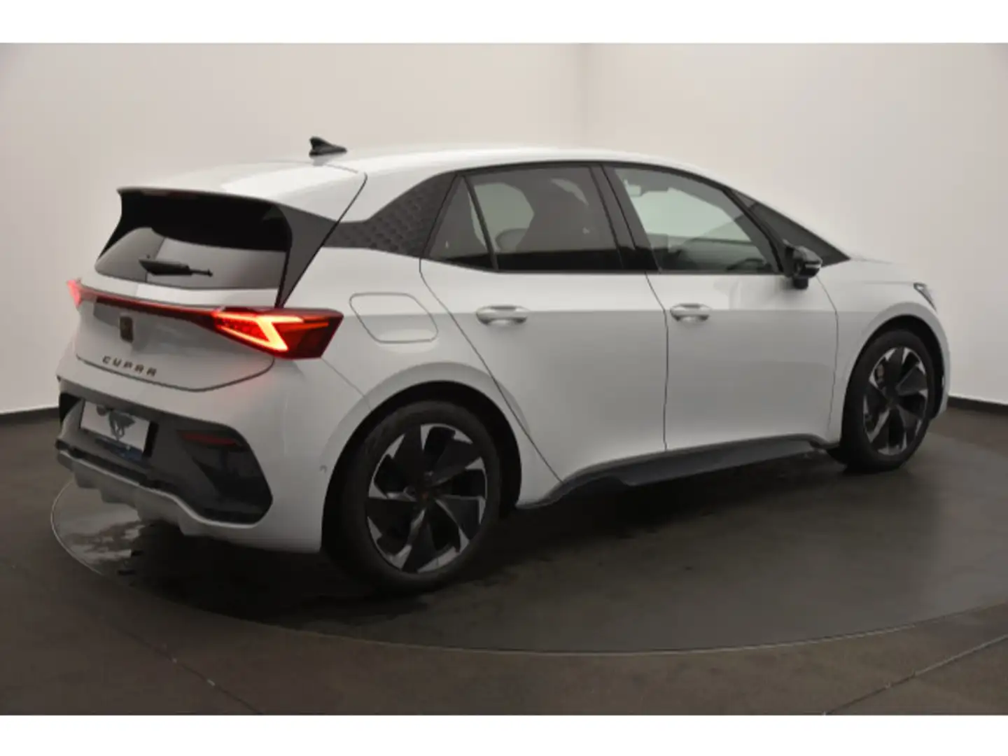 CUPRA Born . Weiß - 2