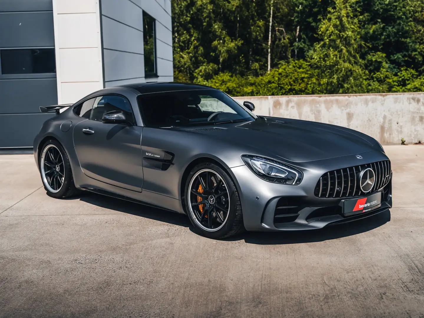 Mercedes-Benz AMG GT GT R / Ceramic / Distronic / Carbon / Burmester Rood - 1