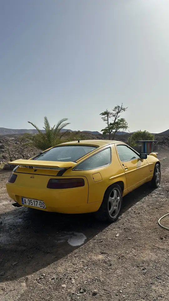 Porsche 928 5.0 S4 GT Aut., foto 2