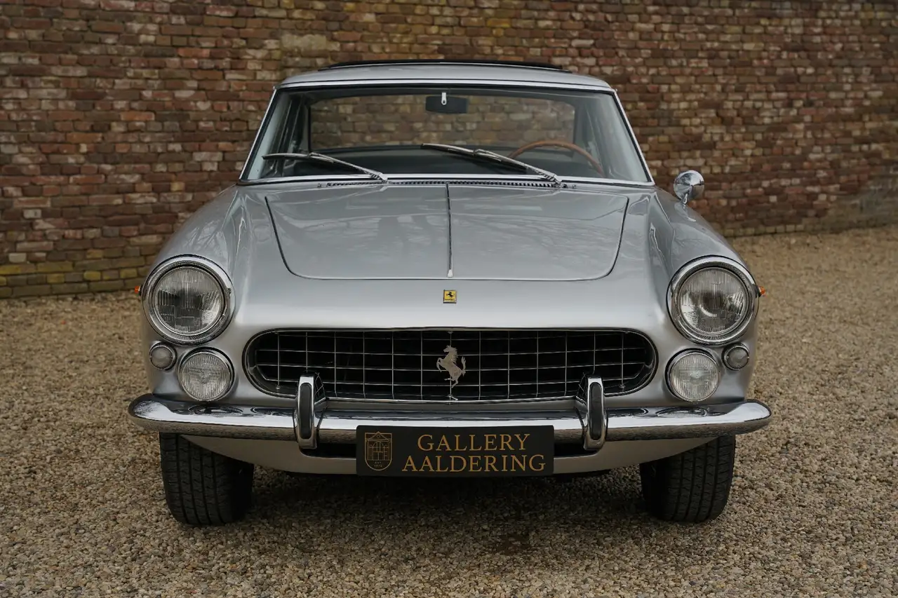 Ferrari 250 GTE Series 3 Matching numbers engine, Extensive me, foto 5