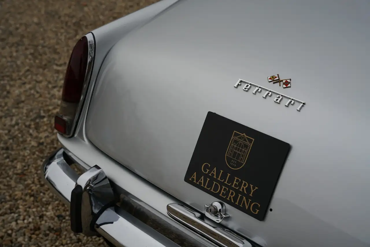 Ferrari 250 GTE Series 3 Matching numbers engine, Extensive me, foto 11