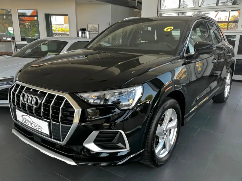 Annonce voiture d'occasion Audi Q3 - CARADIZE